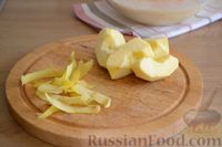 Фото приготовления рецепта: Яблочные блины на молоке - шаг №6