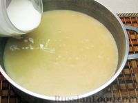 Фото приготовления рецепта: Горчичный суп с беконом, сливками и луком-пореем - шаг №17