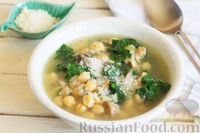 Фото к рецепту: Суп с нутом, шпинатом и грибами