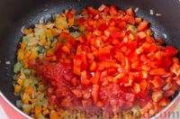 Фото приготовления рецепта: Овощной суп с индейкой, перловкой и шпинатом - шаг №13