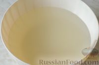 Фото приготовления рецепта: Овощной суп с индейкой, перловкой и шпинатом - шаг №14