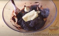 Фото приготовления рецепта: Дрожжевые булочки с заварным шоколадным кремом (на сковороде) - шаг №9