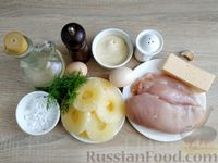 Фото приготовления рецепта: Рубленые куриные котлеты, запечённые с ананасом и сыром - шаг №1