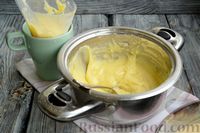 Фото приготовления рецепта: Пирог на йогурте, с заварным кремом - шаг №13