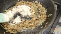 Фото приготовления рецепта: "Колбаса" из крошек с кусочками грибов и курицы - шаг №16