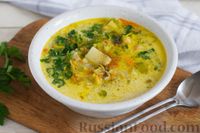 Фото к рецепту: Суп с жареным картофелем, луком-пореем и сметанно-мучной заправкой
