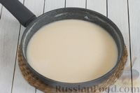 Фото приготовления рецепта: Суп с жареным картофелем, луком-пореем и сметанно-мучной заправкой - шаг №8