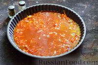 Фото приготовления рецепта: Ленивые голубцы с перловкой, запечённые в томатном соусе - шаг №13