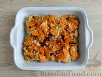 Фото приготовления рецепта: Рыба, запечённая с овощами и консервированной фасолью - шаг №11