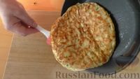 Фото приготовления рецепта: Ленивые хачапури на кефире (на сковороде и в духовке) - шаг №8