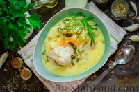 Фото к рецепту: Куриный суп со шпинатом, плавленым сыром и сливками