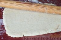 Фото приготовления рецепта: Песочное печенье на сметане, с начинкой из фиников - шаг №10