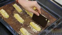 Фото приготовления рецепта: Ореховые эклеры с карамельным кремом - шаг №23