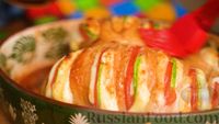 Фото приготовления рецепта: Сочная куриная грудка, фаршированная кабачками, помидорами и сыром - шаг №12