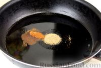 Фото приготовления рецепта: Морковь по-корейски с соевым соусом и кунжутом - шаг №4