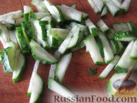 Фото приготовления рецепта: Салат «Овощное ассорти» - шаг №6