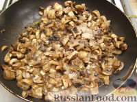 Фото приготовления рецепта: Котлеты "Сюрприз", фаршированные грибами - шаг №3