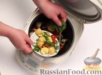 Фото приготовления рецепта: Куриная грудка карри с овощами (в мультиварке) - шаг №5