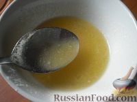 Фото приготовления рецепта: Апельсиновый кекс с глазурью - шаг №7