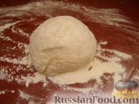 Фото приготовления рецепта: Украинские вареники с вишнями - шаг №3