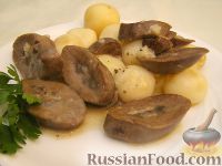Фото приготовления рецепта: Закусочные слойки-лотосы с картошкой, мясом и грибами - шаг №8