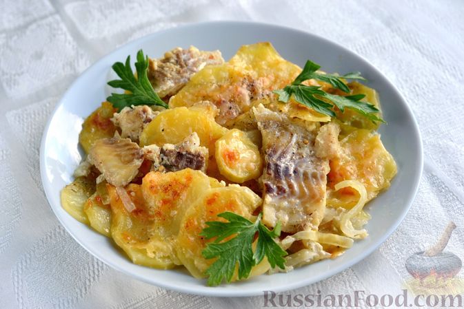 Минтай в духовке с картошкой рецепт с фото, как приготовить на l2luna.ru