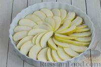 Фото приготовления рецепта: Постный яблочный пирог-перевёртыш - шаг №8