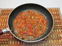 Фото приготовления рецепта: Суп с рисом, мясными фрикадельками и помидорами - шаг №11