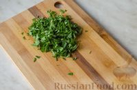Фото приготовления рецепта: Щи из молодой капусты с луком-пореем - шаг №13