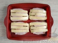 Фото приготовления рецепта: Горячие бутерброды с кабачком, сосисками и сыром - шаг №12