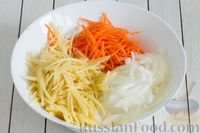 Фото приготовления рецепта: Картофельно-морковная запеканка - шаг №2