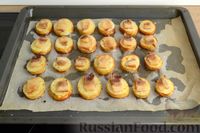Фото приготовления рецепта: Молодой картофель, запечённый с салом - шаг №6