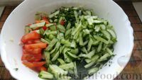 Фото приготовления рецепта: Овощной салат с икрой минтая - шаг №7