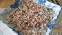 Фото приготовления рецепта: Запеканка из макарон с консервированной рыбой, кукурузой и моцареллой - шаг №10