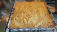 Фото приготовления рецепта: Запеканка из макарон с консервированной рыбой, кукурузой и моцареллой - шаг №17