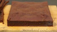 Фото приготовления рецепта: Шоколадный брауни со сливочно-карамельным кремом - шаг №16