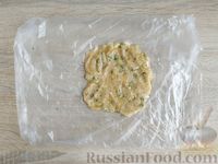 Фото приготовления рецепта: Куриные зразы со шпинатом и яйцом - шаг №15