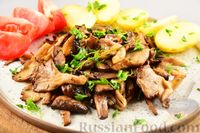 Фото к рецепту: Жареные грибы с тимьяном и чесноком