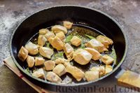 Фото приготовления рецепта: Куриное филе, запечённое с фасолью и овощами, в томатном соусе - шаг №3