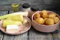 Фото приготовления рецепта: Жареная молодая картошка с фетой, сладким перцем и луком-пореем - шаг №1