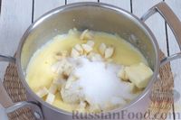 Фото приготовления рецепта: Молочная кукурузная каша с бананом - шаг №6