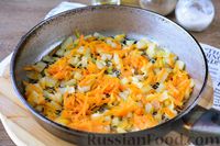 Фото приготовления рецепта: Котлеты из хека с морковью - шаг №7