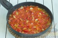 Фото приготовления рецепта: Томатный суп с кабачками и болгарским перцем - шаг №7