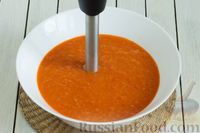 Фото приготовления рецепта: Томатный суп с кабачками и болгарским перцем - шаг №8