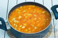 Фото приготовления рецепта: Томатный суп с кабачками и болгарским перцем - шаг №12