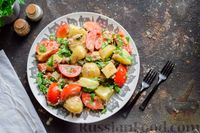Фото к рецепту: Салат из молодого картофеля с тунцом, помидорами и шпинатом