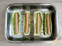 Фото приготовления рецепта: Лодочки из кабачков с сосисками, сыром и зеленью - шаг №10