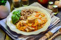 Фото к рецепту: Индейка, тушенная с кабачком и болгарским перцем