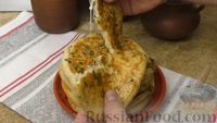 Фото приготовления рецепта: Дрожжевые лепёшки с сыром и зеленью - шаг №6
