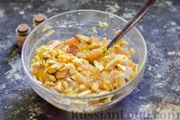Фото приготовления рецепта: Рубленые куриные котлеты с грибами, в овощном соусе - шаг №6